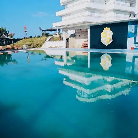 Kodra E Godenve Resort *